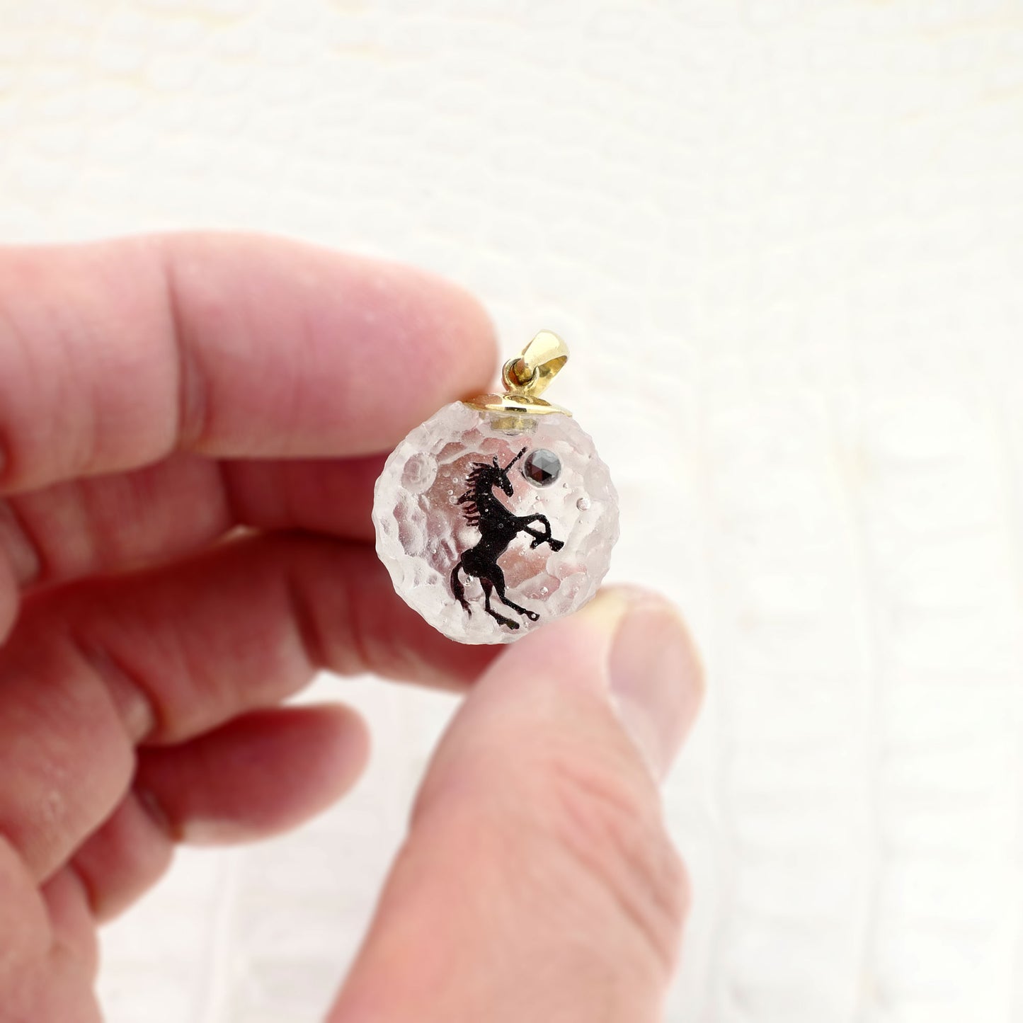 MOON 19 (Unicorn)
