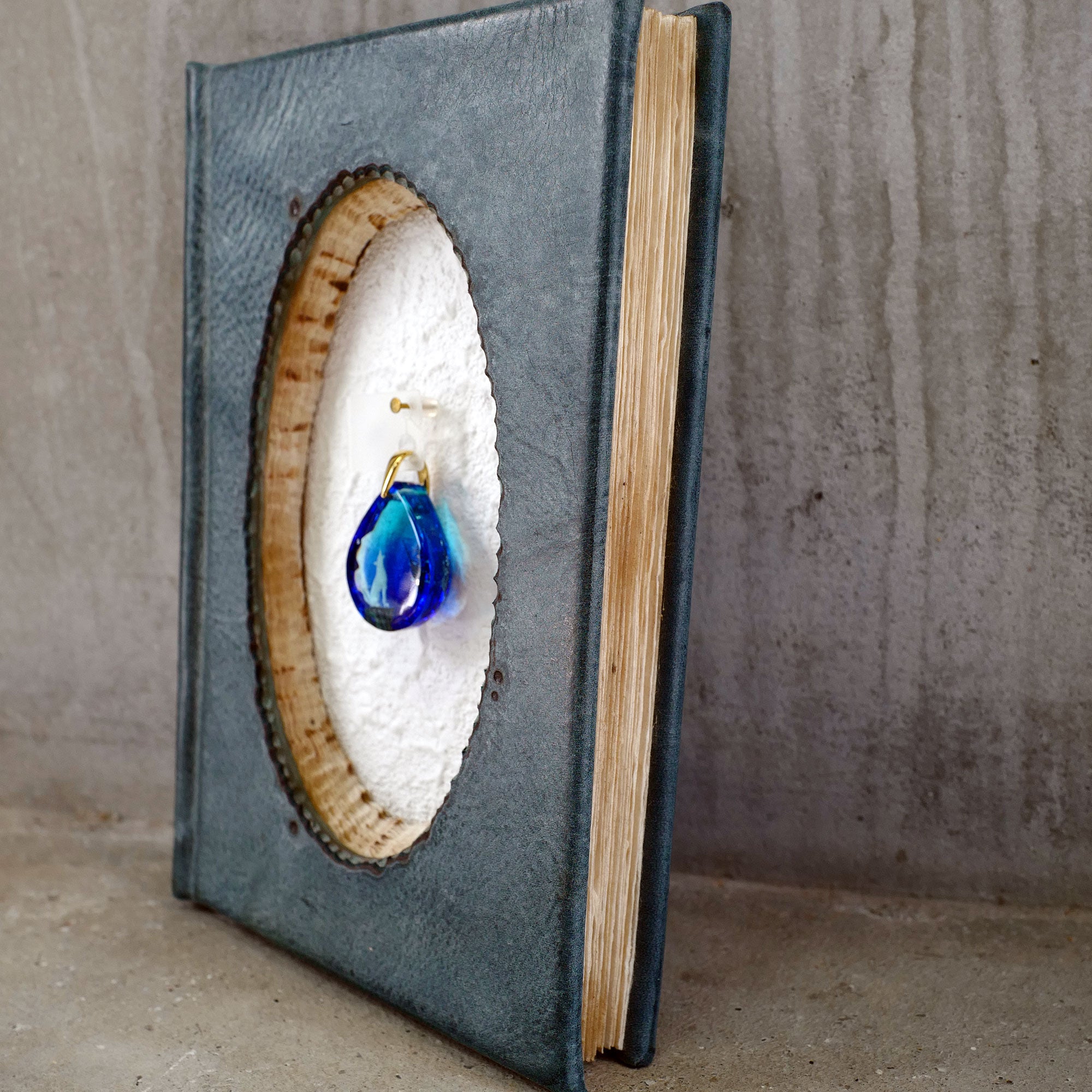 BORDER 02（狼/船）