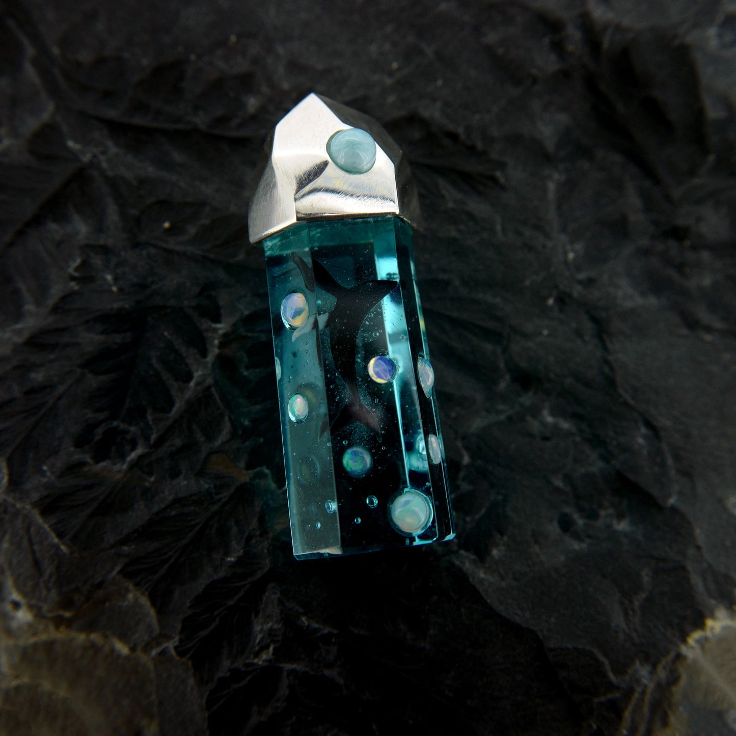 CRYSTAL 03