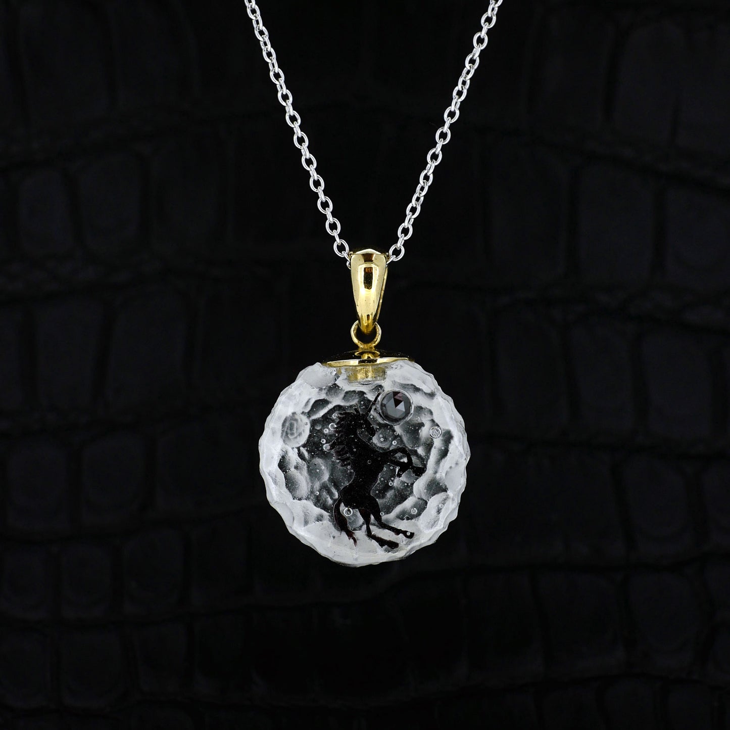 MOON 19 (Unicorn)