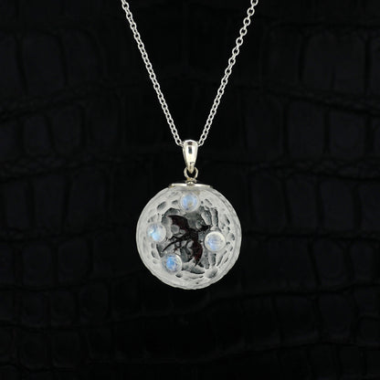 MOON 23 (Dragon)