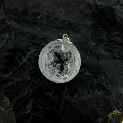 MOON 23 (Dragon)