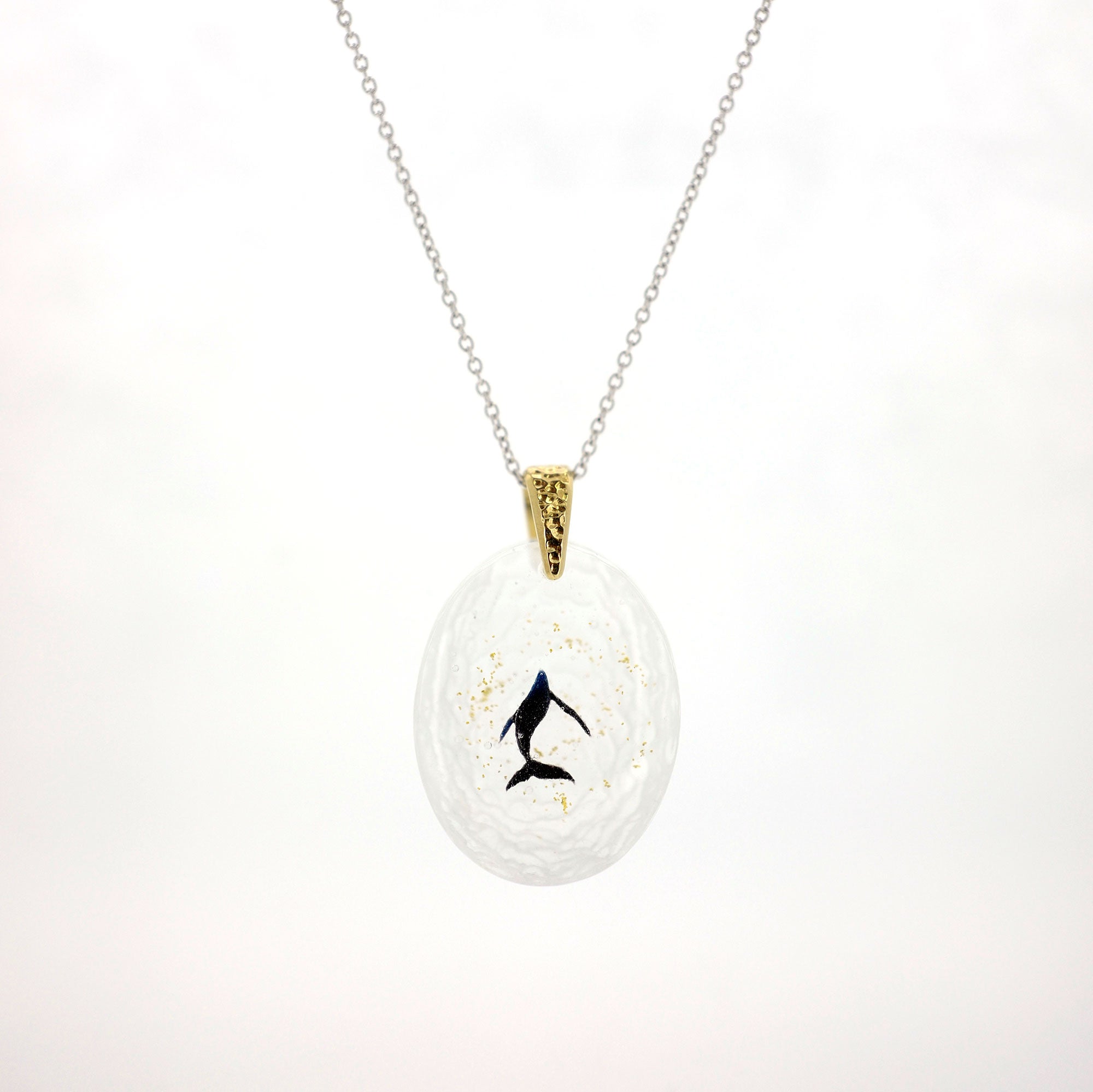 UTOPIA 01（クジラ）