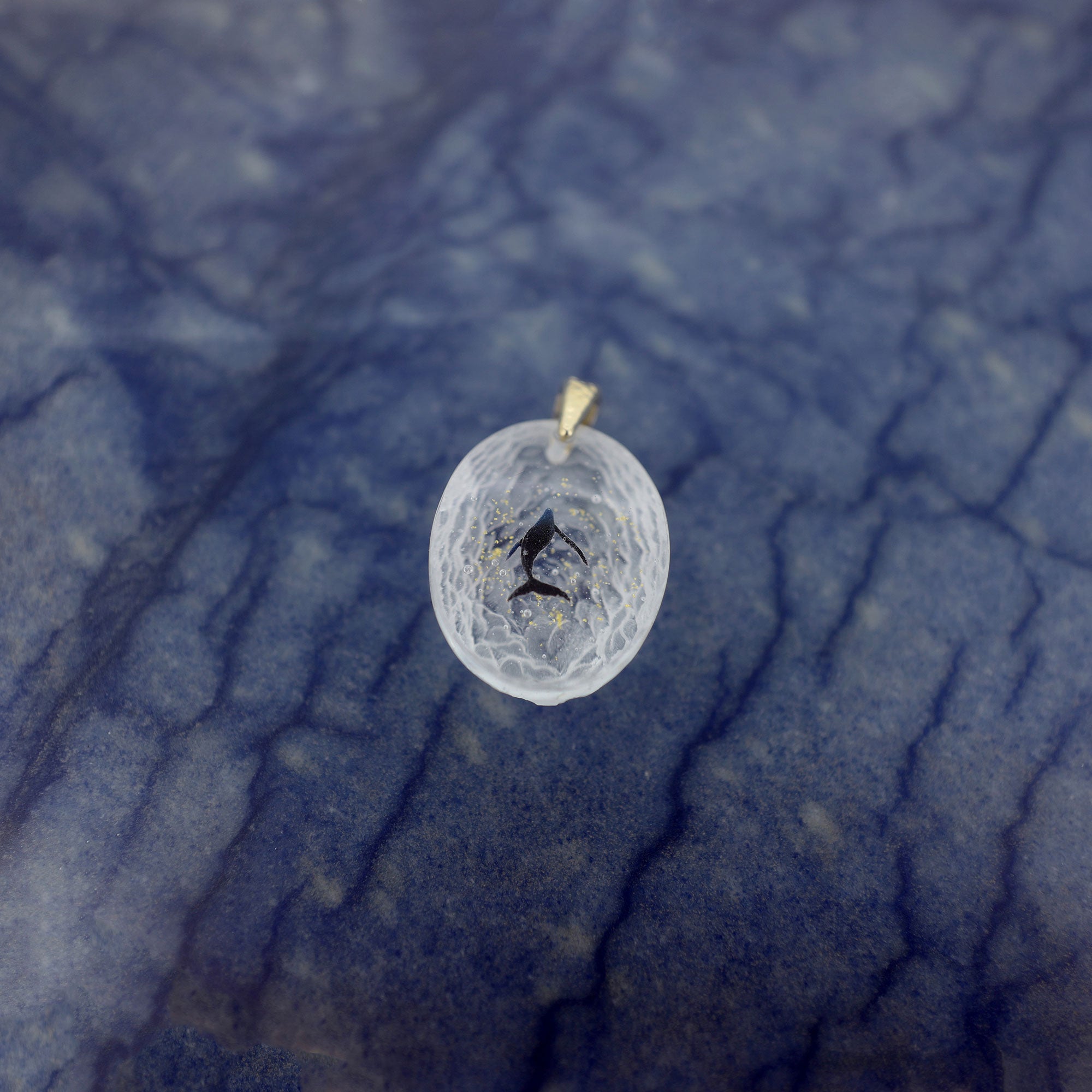 UTOPIA 01（クジラ）