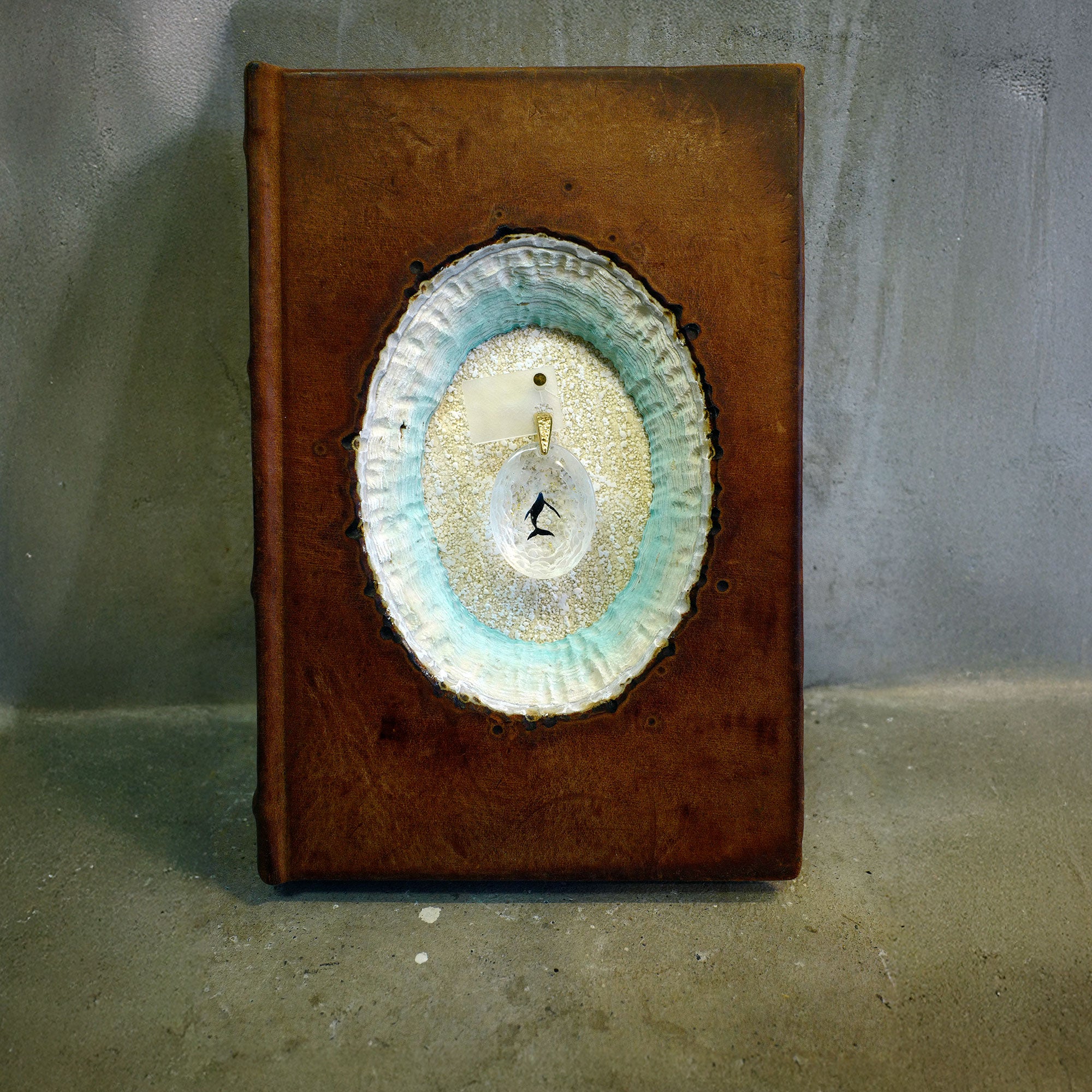 UTOPIA 01（クジラ）