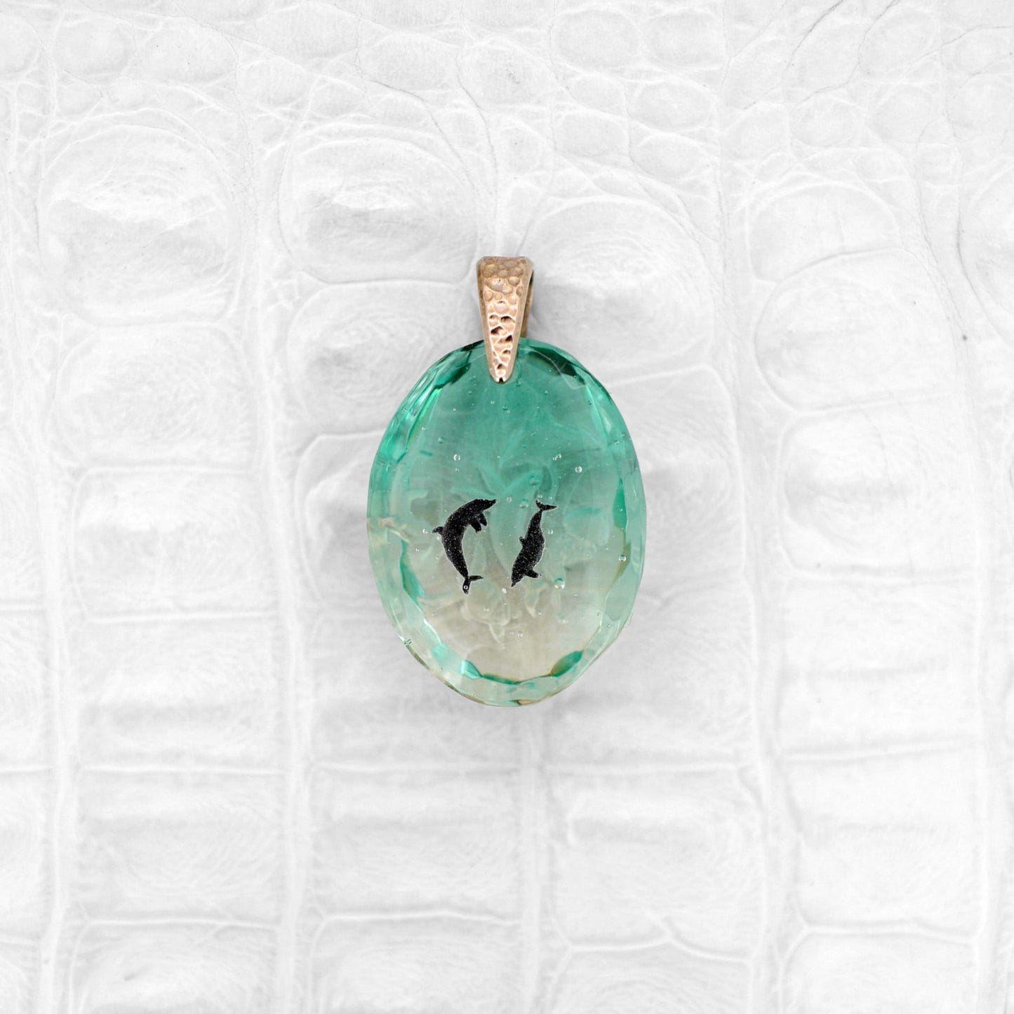 UTOPIA 03 (Dolphin)