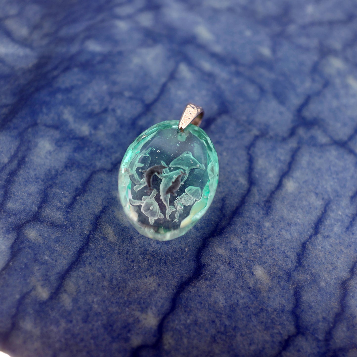 UTOPIA 03 (Dolphin)