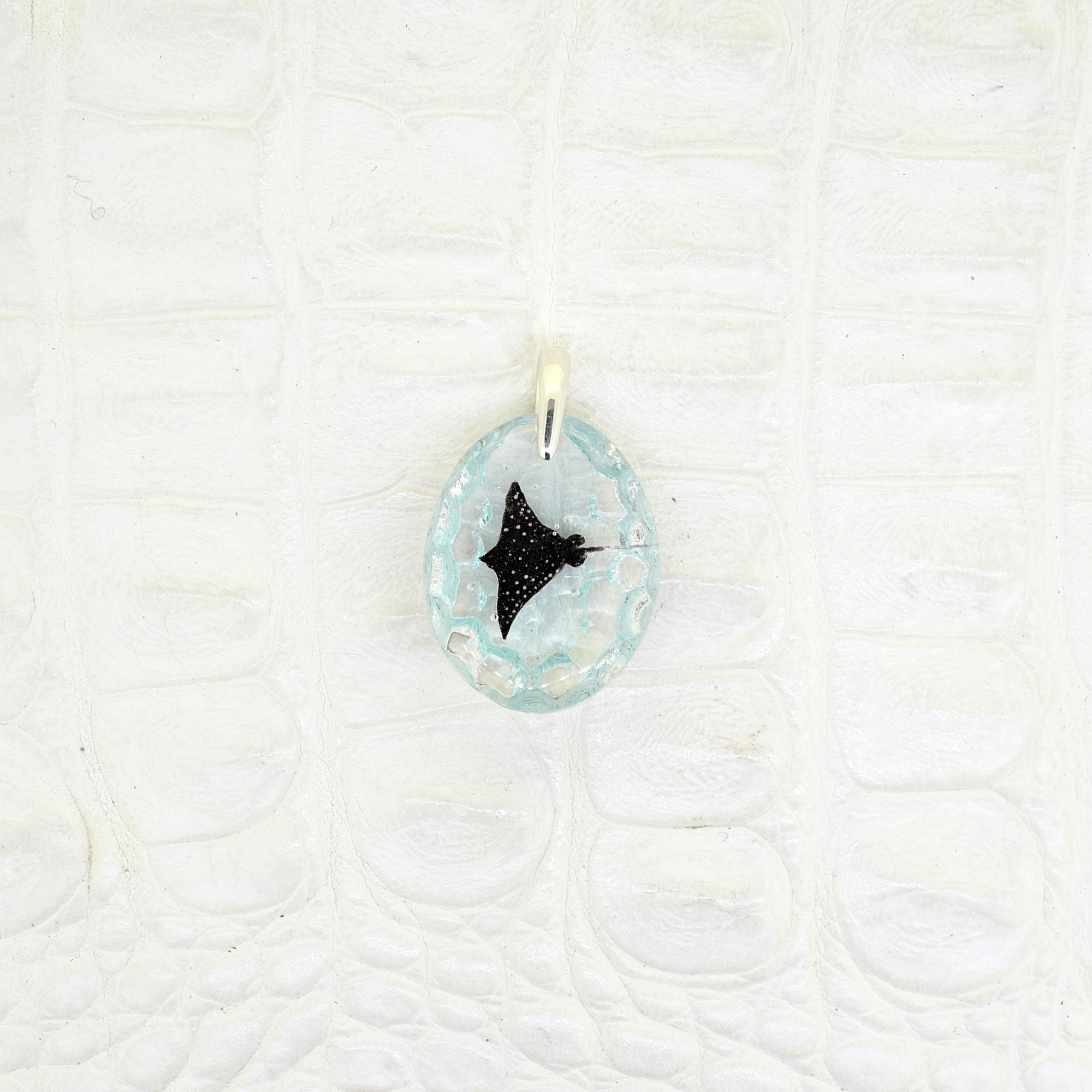 Spotted eagle ray (eagleray005)