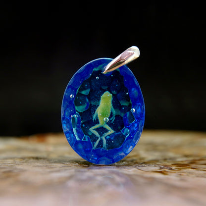 Japanese tree frog (frog039)