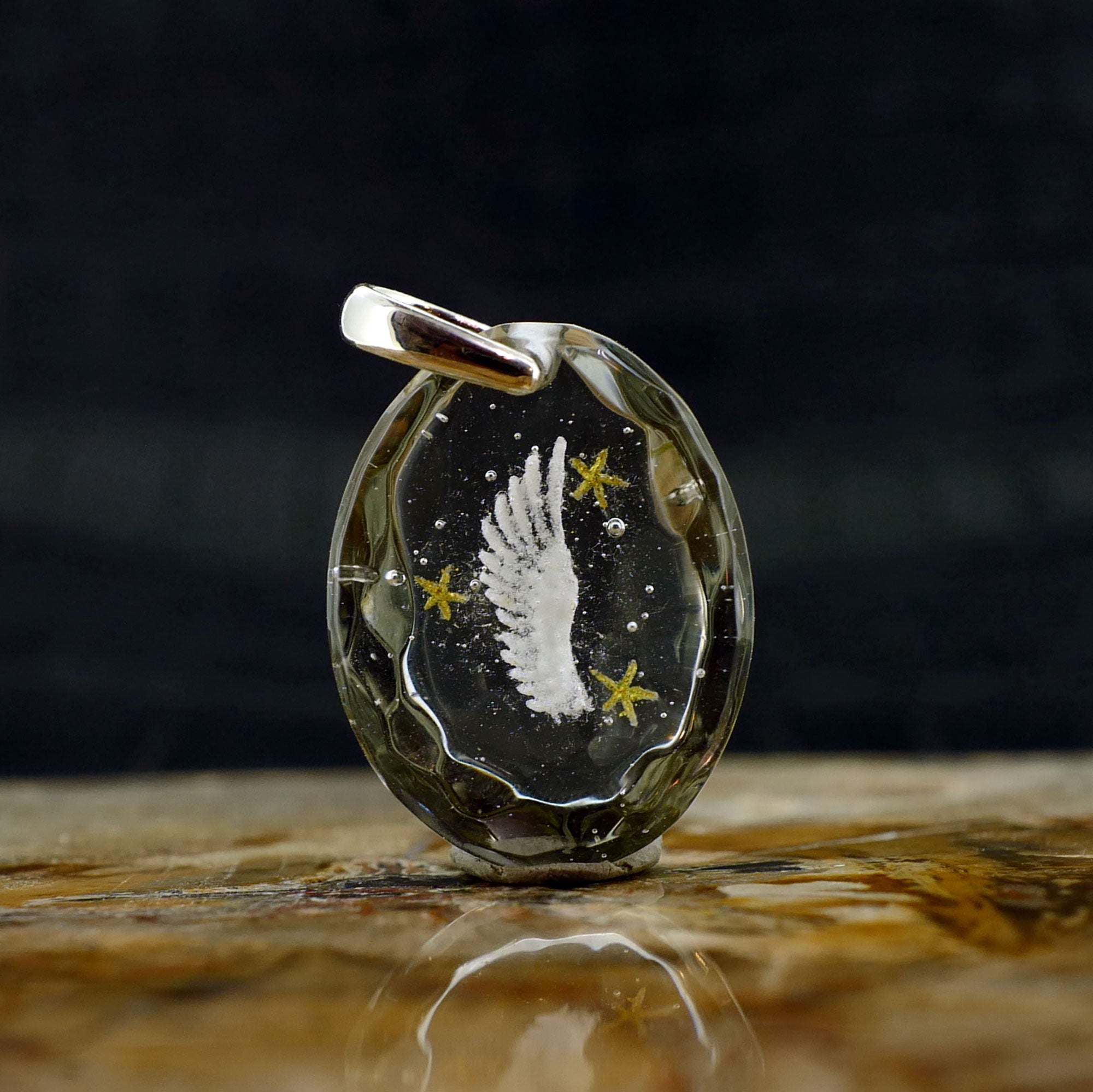 翼（wing025）