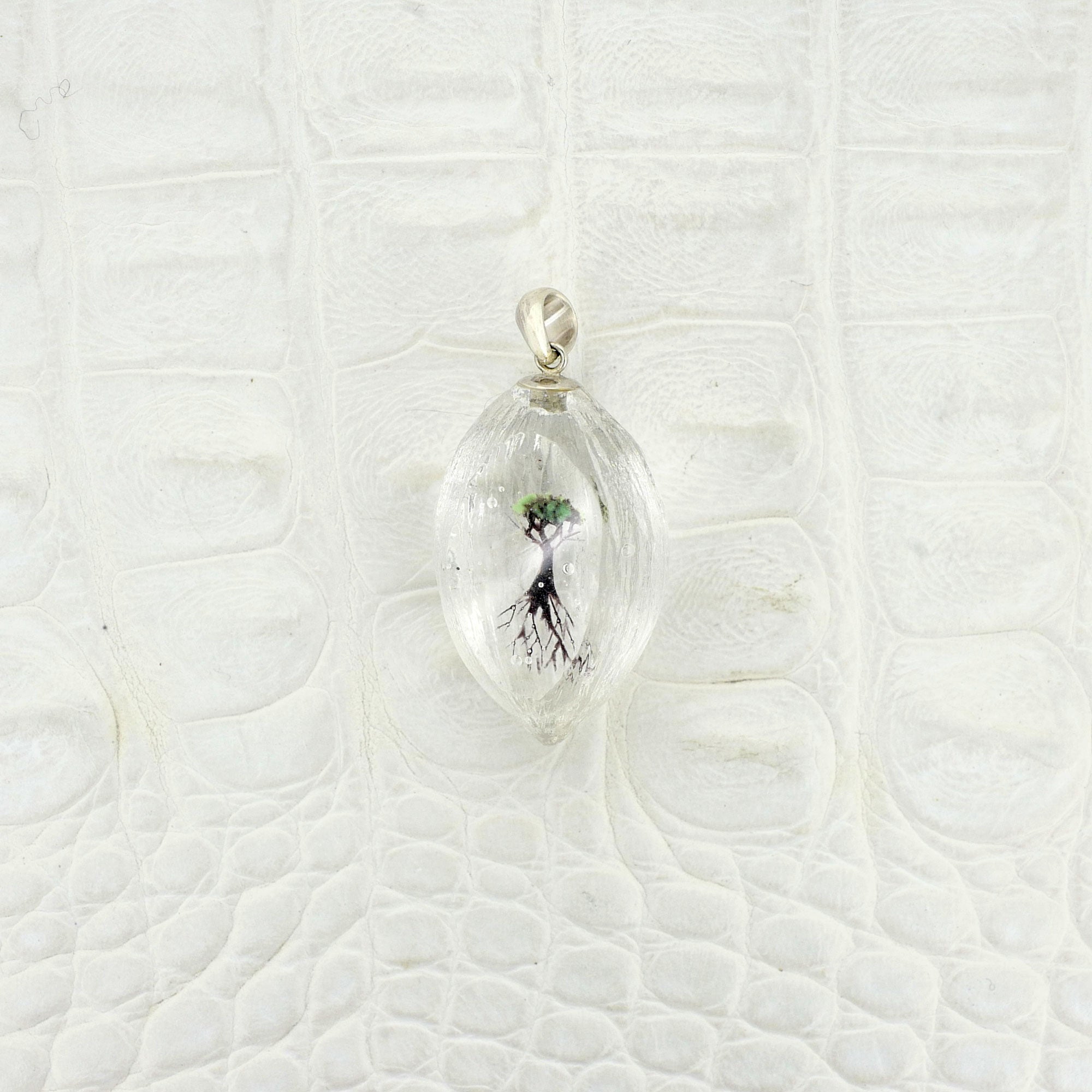 世界樹の種（yggdrasil045）