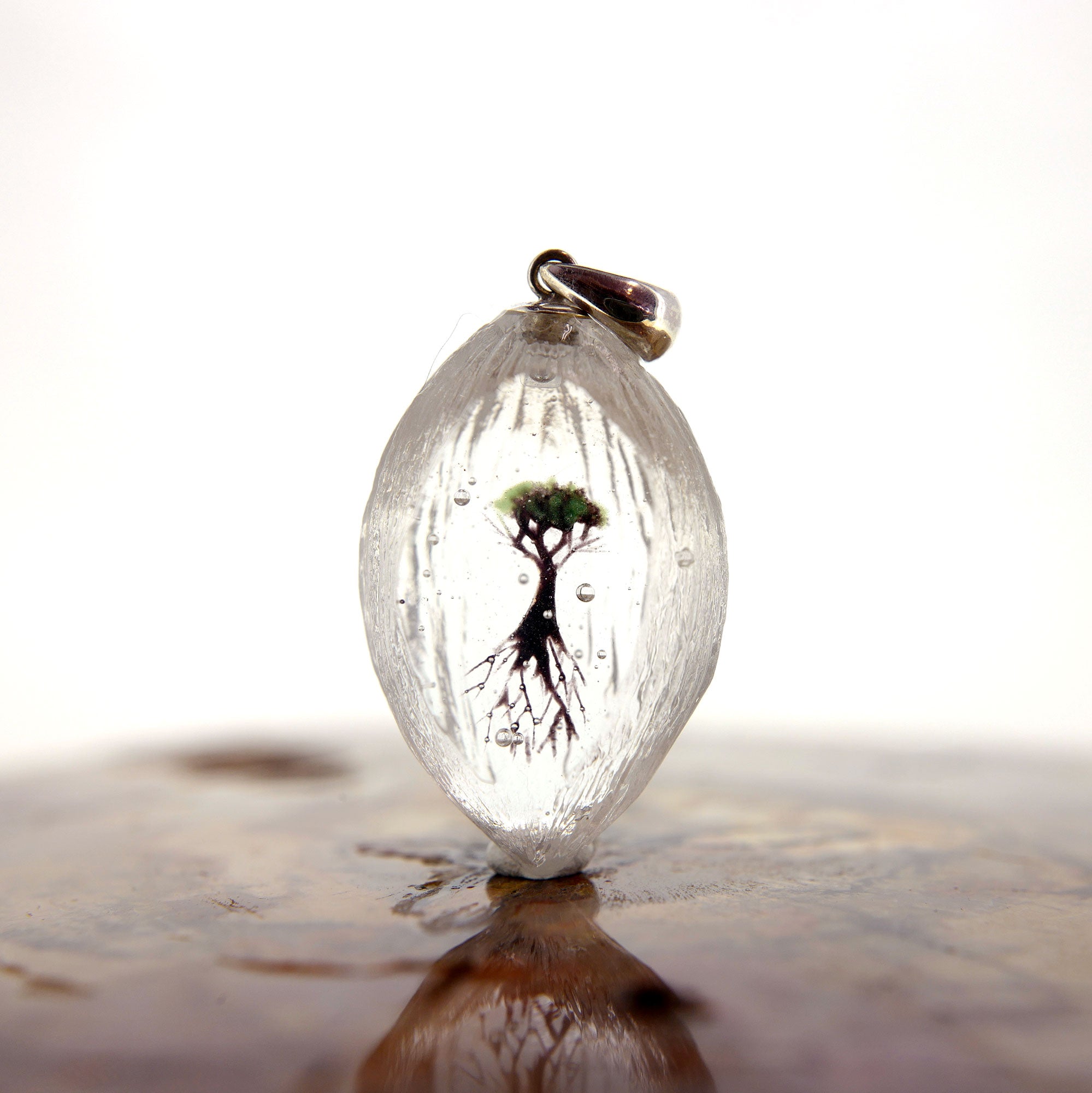 世界樹の種（yggdrasil045）