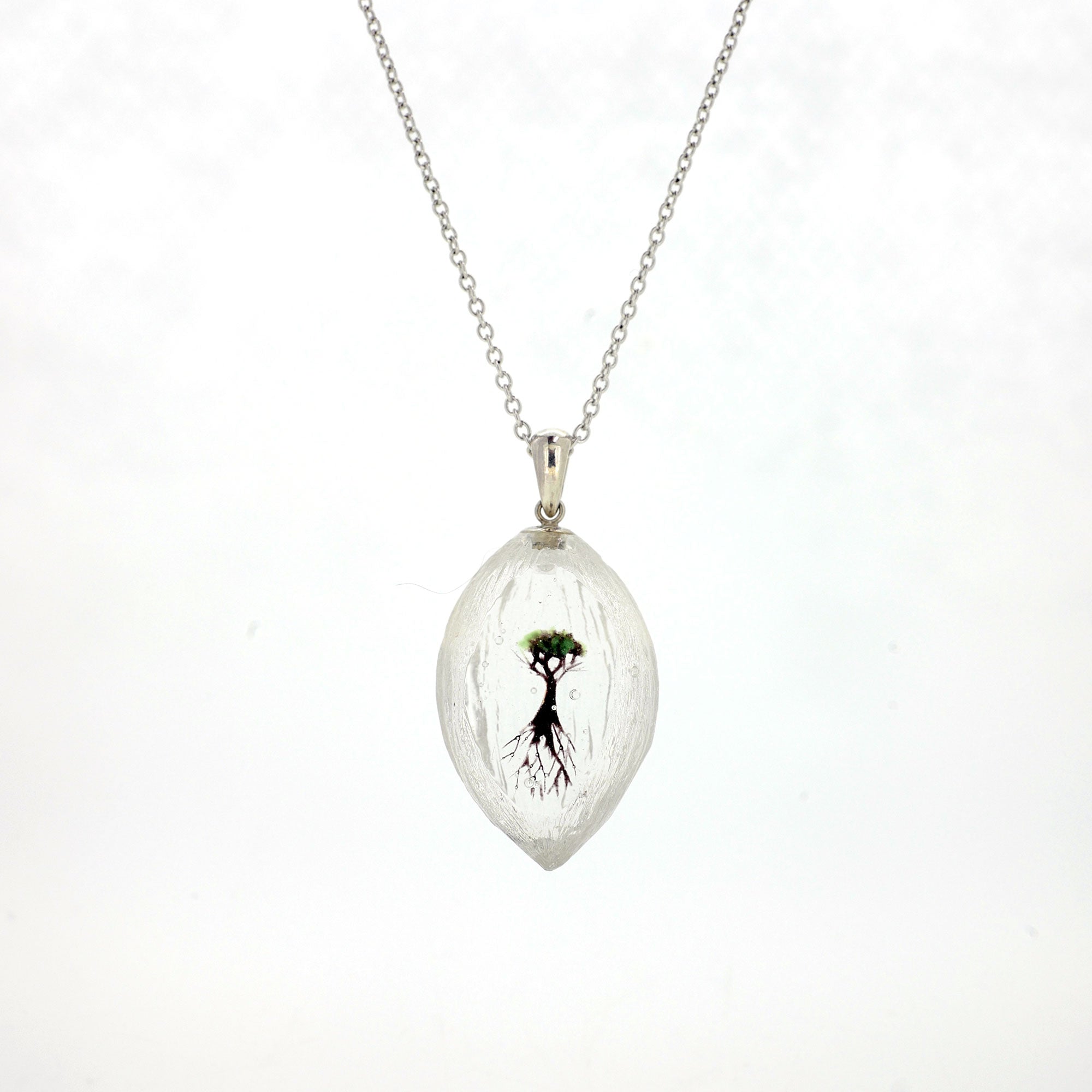 世界樹の種（yggdrasil045）