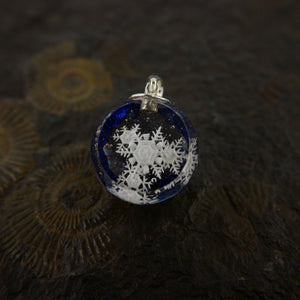 雪の結晶（snow197）